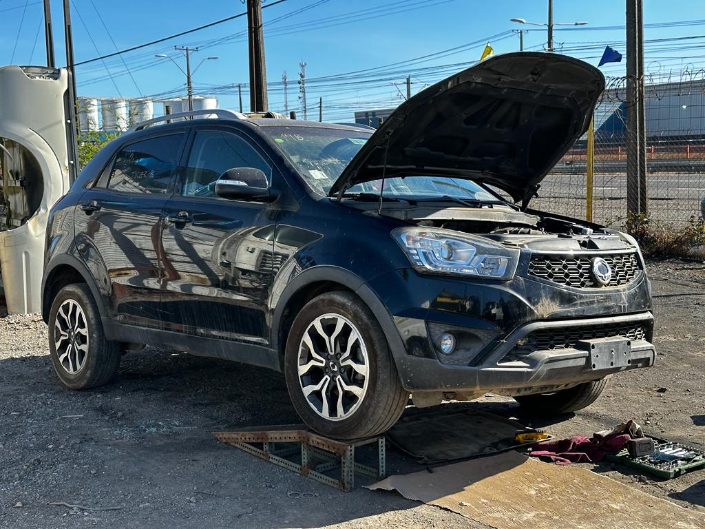 Ssangyong KORANDO 2015    EN DESARME
